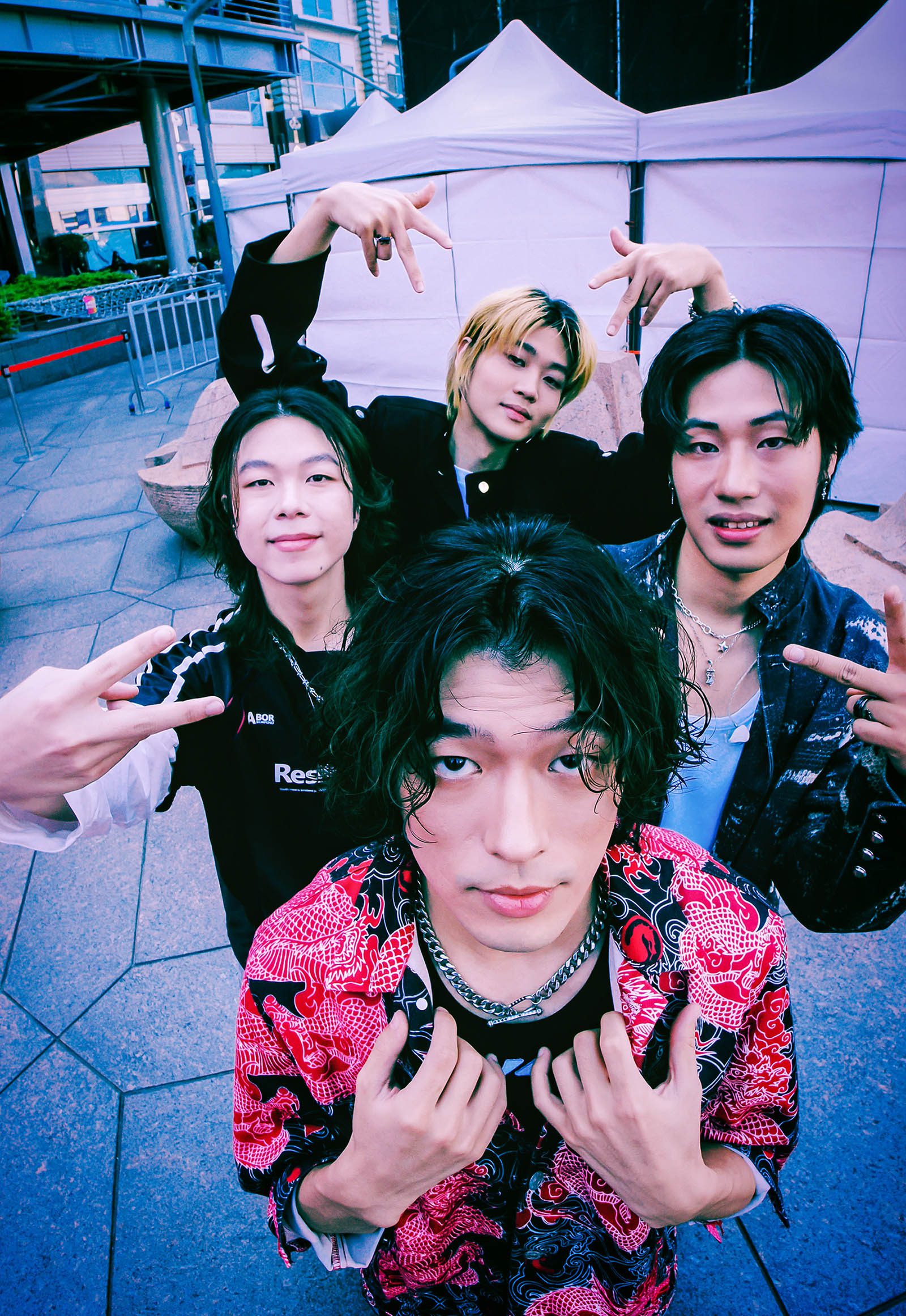 帕拉斯 PALLAS 被欽點出演五月天 周杰倫 F3 三強聯手神級 MV 飾演少年五月天 帕拉斯 PALLAS 被欽點出演五月天 周杰倫 F3 三強聯手神級 MV 飾演少年五月天