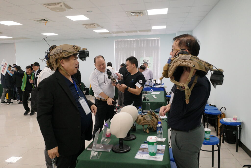 無人載具聯盟與旭宏金屬舉辦技術交流會夯 旭宏金屬總經理連介民榮膺聯盟榮譽副主席 無人載具聯盟與旭宏金屬舉辦技術交流會夯 旭宏金屬總經理連介民榮膺聯盟榮譽副主席