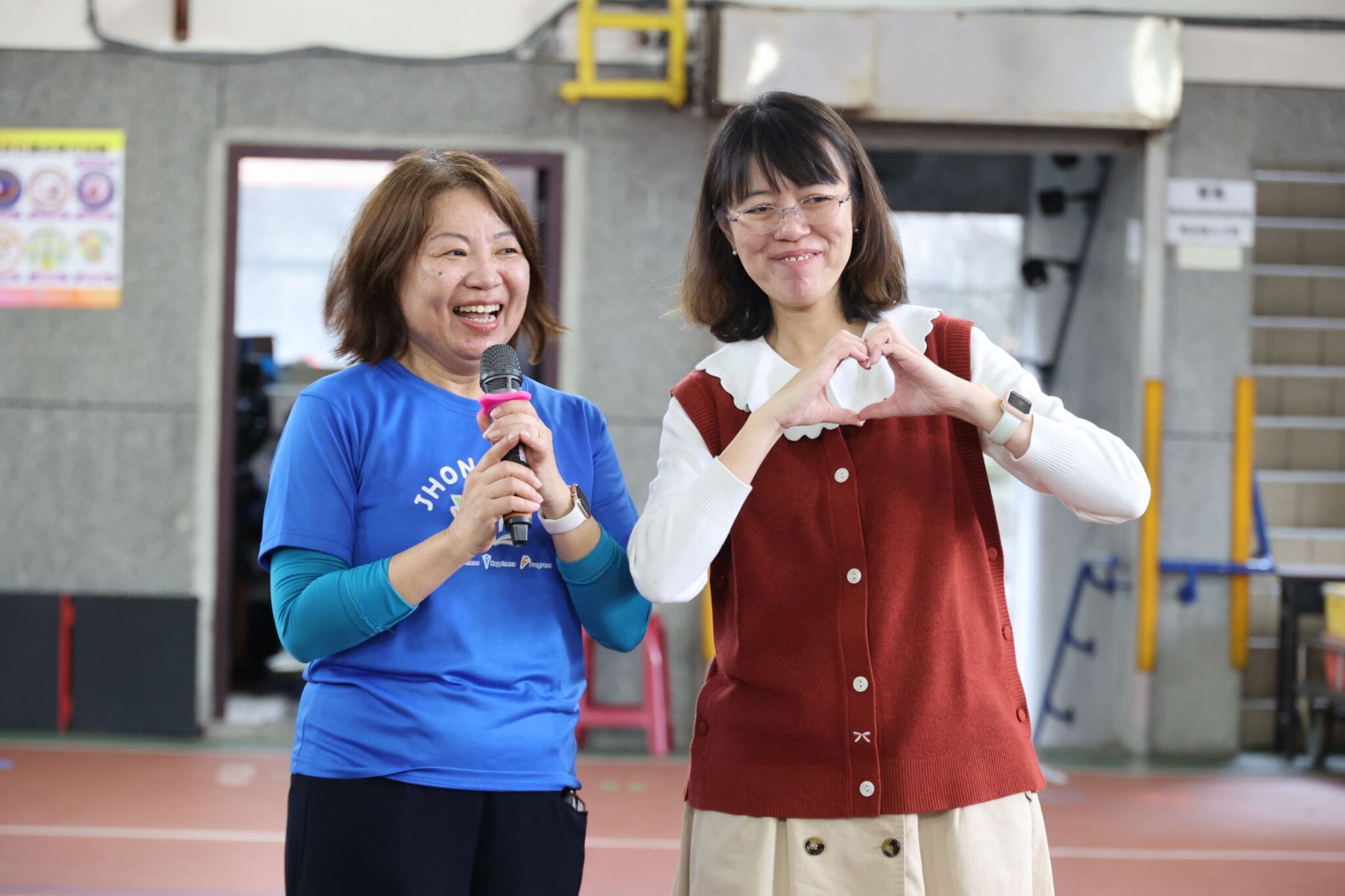 戶外大角落 基隆中華國小雙語聖誕 傳遞希望與祝福! 戶外大角落 基隆中華國小雙語聖誕 傳遞希望與祝福!