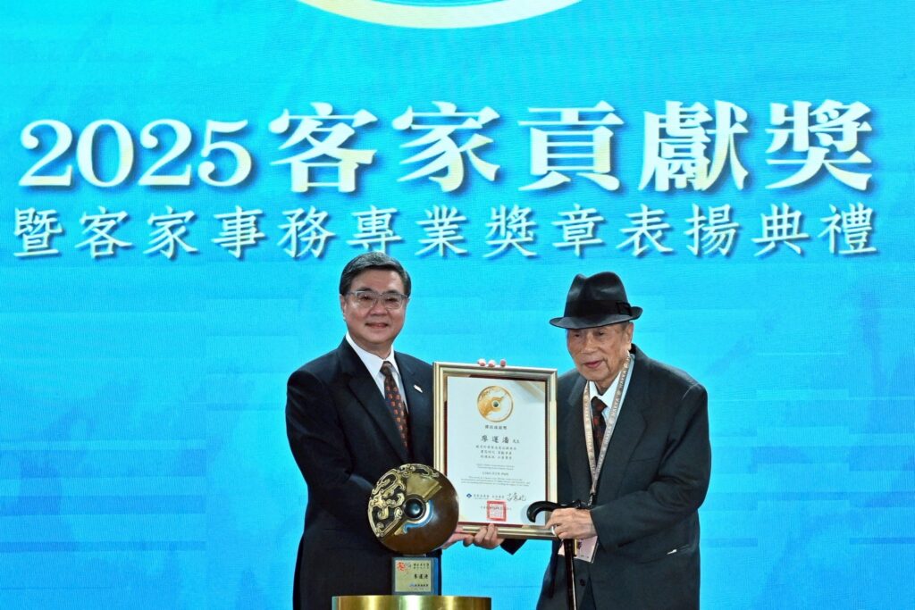 行政院長卓榮泰肯定得獎者對土地、文化及人文展現高度關懷 5 S 163831892 1024x683 1