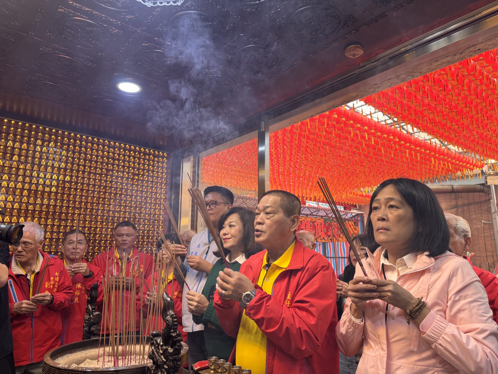 指南山英雄會宗教文化交流 邱佩琳肯定正念信仰並祈願國政清明 指南山英雄會宗教文化交流 邱佩琳肯定正念信仰並祈願國政清明