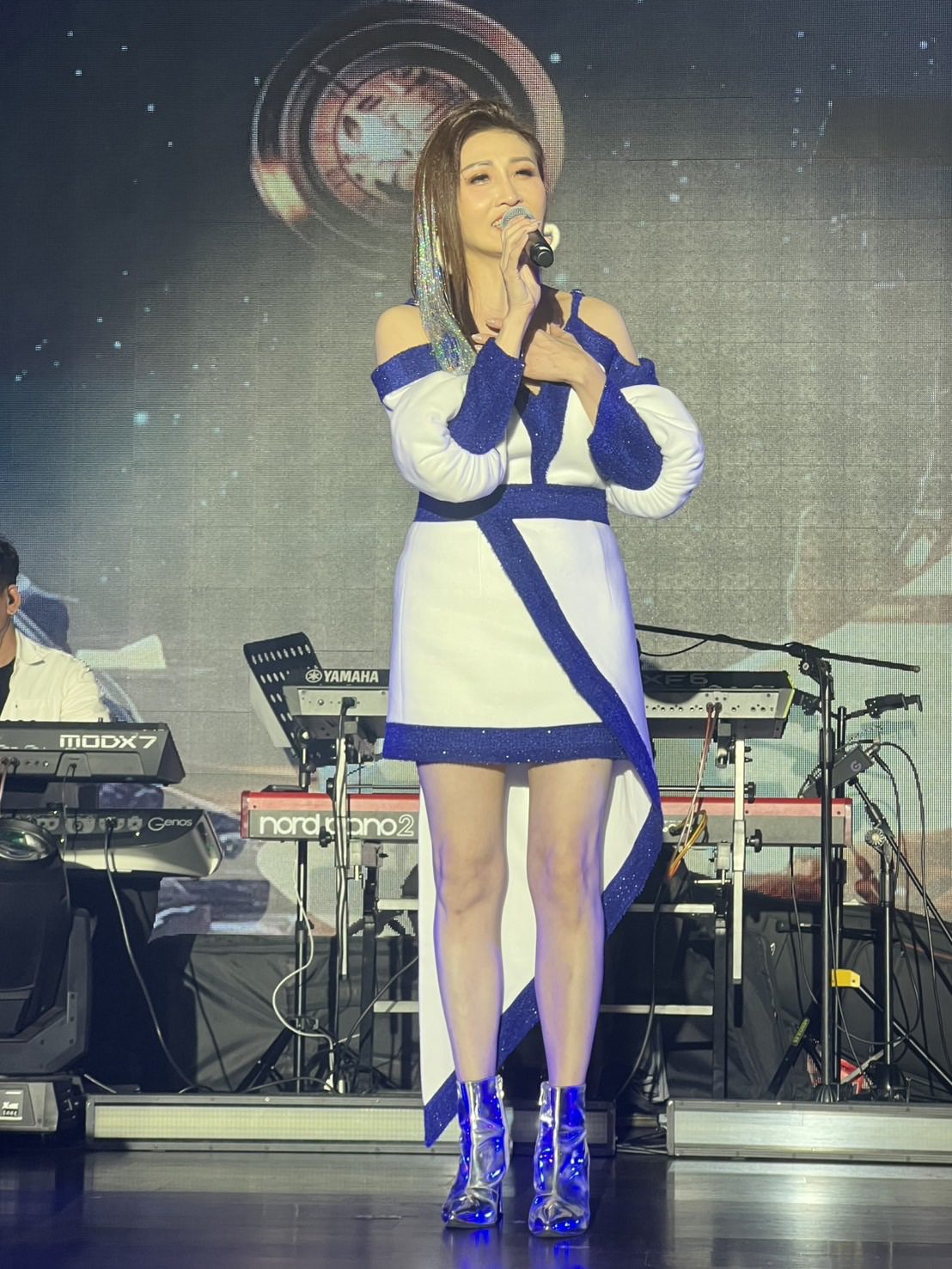 楊惠絜生日開唱 白冰冰到場相挺 爸爸 妹妹輪番上台合唱 楊惠絜生日開唱 白冰冰到場相挺 爸爸 妹妹輪番上台合唱