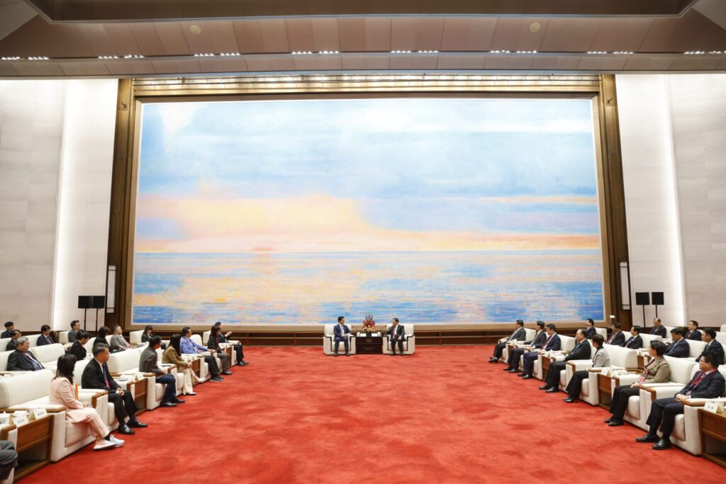 蔣萬安赴上海臺北城市論壇 簽署交流合作備忘錄 蔣萬安赴上海臺北城市論壇 簽署交流合作備忘錄