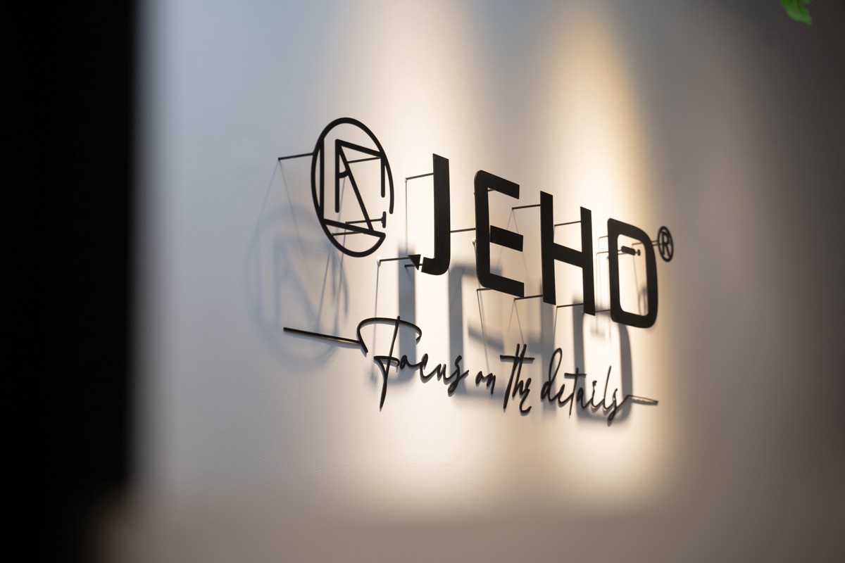 JEHD 吉爾哈登工作室：從創作者視角出發 打造最懂使用者的 iPad 電繪品牌