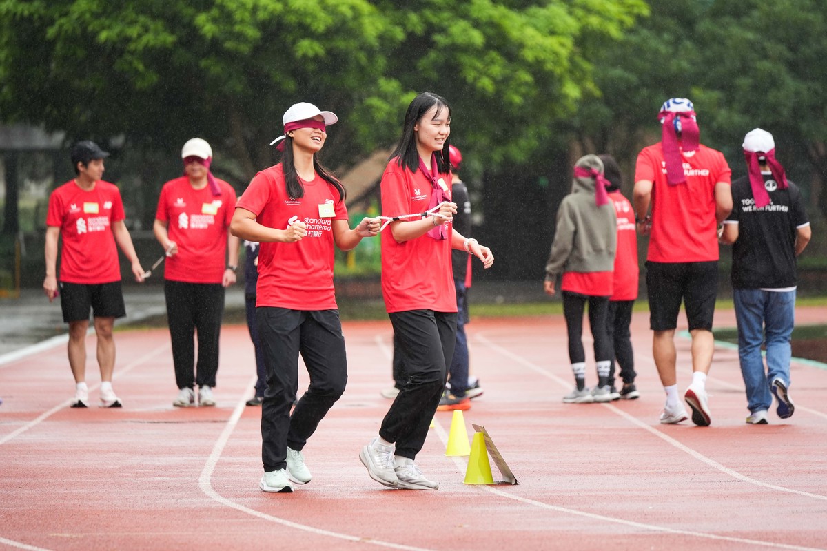 渣打臺北公益馬拉松攜手台灣盲人環台為公益而跑協會 舉辦視障跑者訓練營 推動運動平權「一起,跑更遠」 渣打臺北公益馬拉松攜手台灣盲人環台為公益而跑協會 舉辦視障跑者訓練營 推動運動平權「一起,跑更遠」