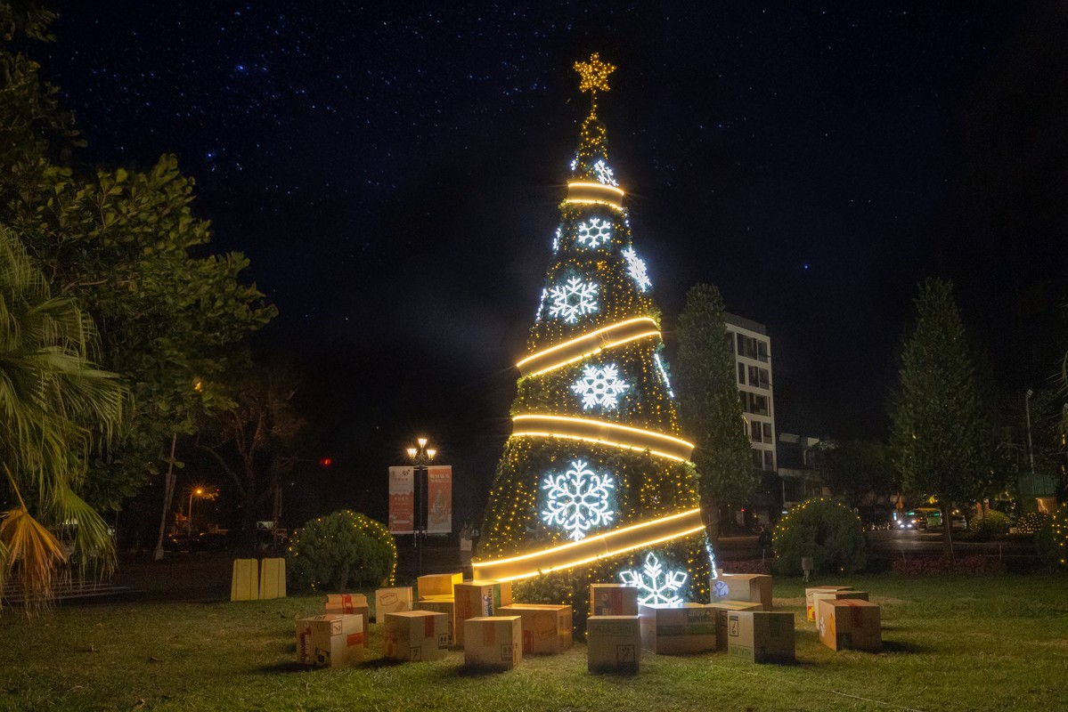 2025花蓮幸福聖誕城溫暖回歸！必拍必逛「景點全攻略」打造冬日幸福轉運站