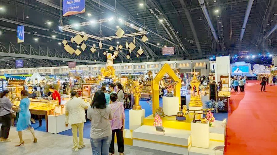 振興地方經濟 OTOP City 2025 進軍洛坤府 8天拚700萬泰銖業績 振興地方經濟 OTOP City 2025 進軍洛坤府 8天拚700萬泰銖業績