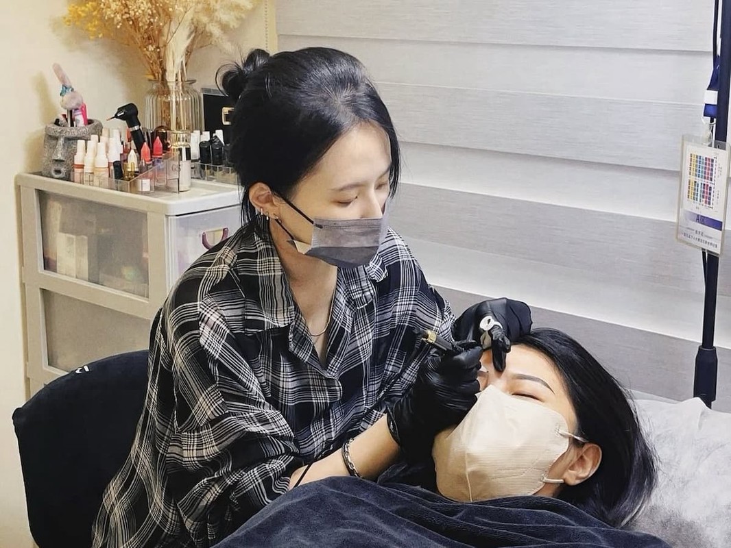 半永久妝感成新美感趨勢 打造自然不做作的質感日常 半永久妝感成新美感趨勢 打造自然不做作的質感日常