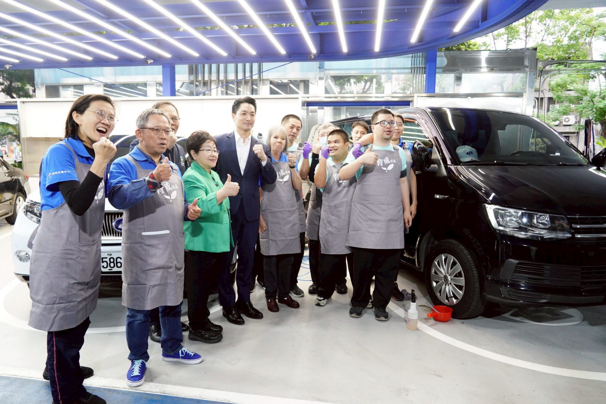 蔣萬安參訪庇護園區育成社福 誇讚憨寶貝們的專業服務 蔣萬安參訪庇護園區育成社福 誇讚憨寶貝們的專業服務