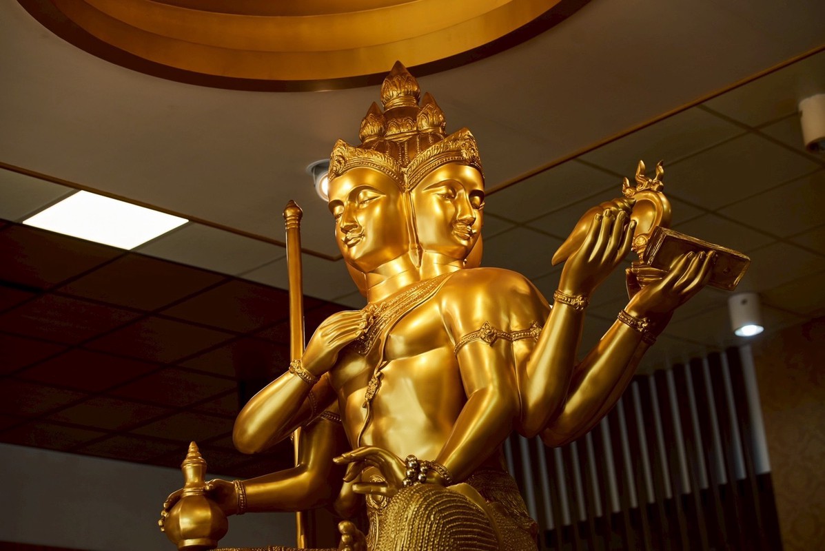 全台最大四面佛金身坐鎮台南永康 「泰緣閣」香火鼎盛引發關注 全台最大四面佛金身坐鎮台南永康 「泰緣閣」香火鼎盛引發關注