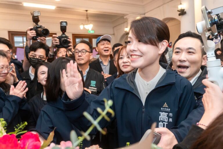 「挺警消」高虹安市長復職首日即拍板　警察勤務繁重加成與消防危險加給同步到位