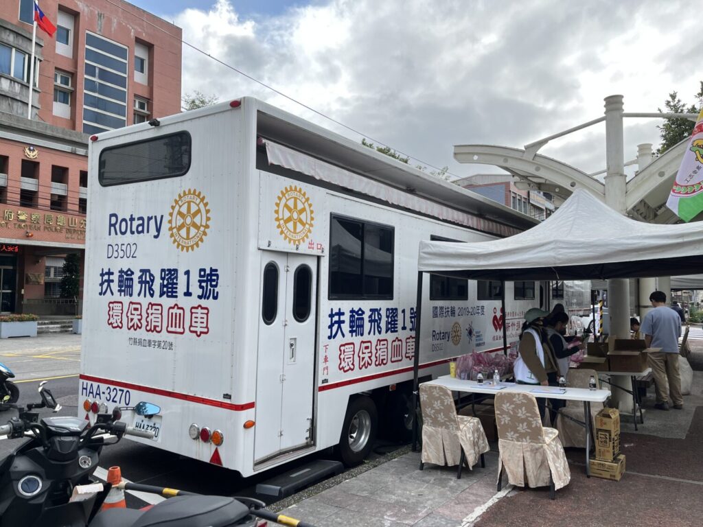 冬季血庫吃緊　民進黨桃園市黨部號召民眾挽袖捐血