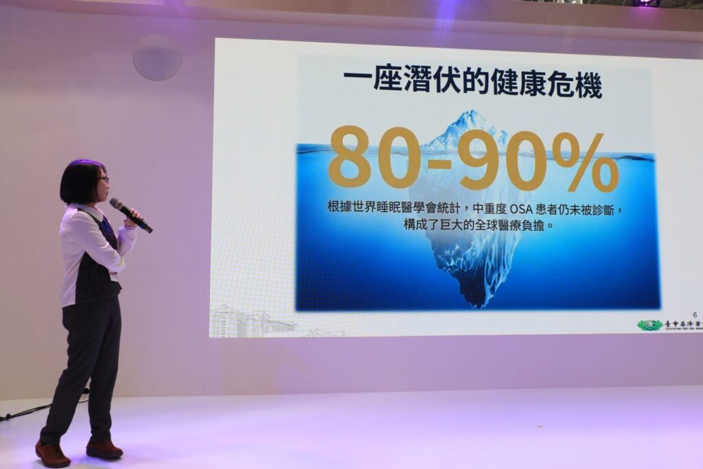 台中慈濟醫院運用藥物引導睡眠內視鏡 協助評估睡眠呼吸中止症病灶 孫傳鴻醫師講解「睡眠呼吸中止症」對身體的影響很大。( 圖/台中慈濟醫院提供 )