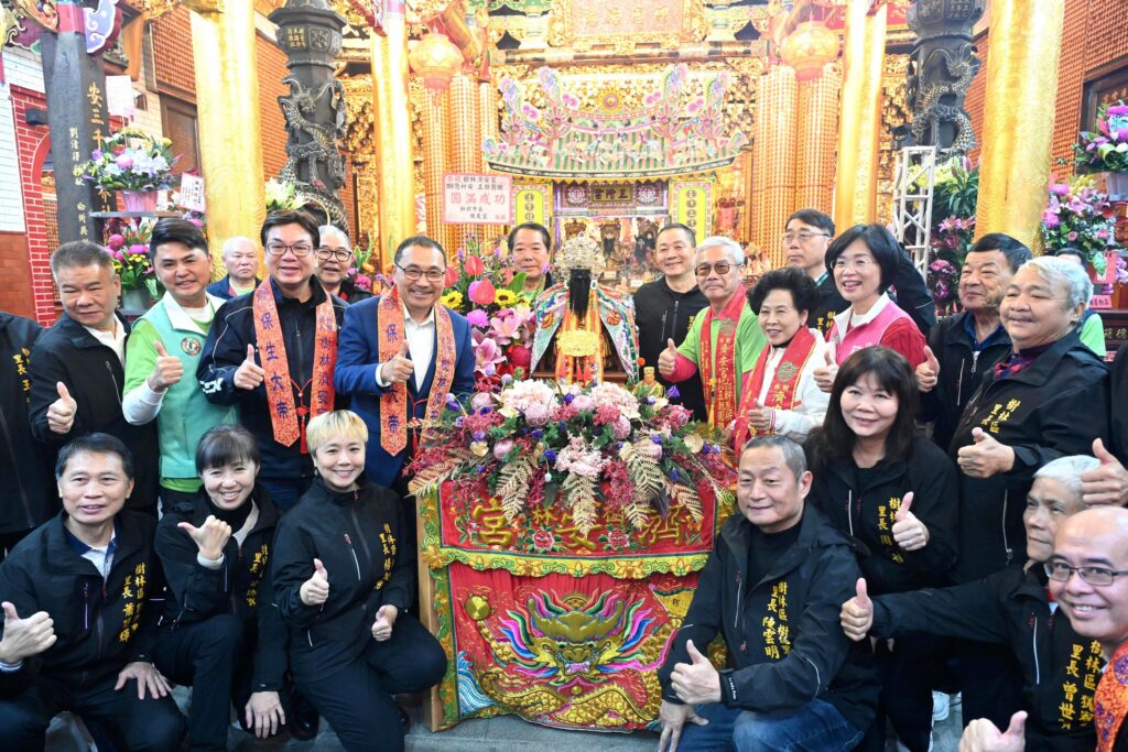 樹林濟安宮南北保生大帝徒步遶境 侯友宜祈求庇佑地方平安 樹林濟安宮南北保生大帝徒步遶境 侯友宜祈求庇佑地方平安