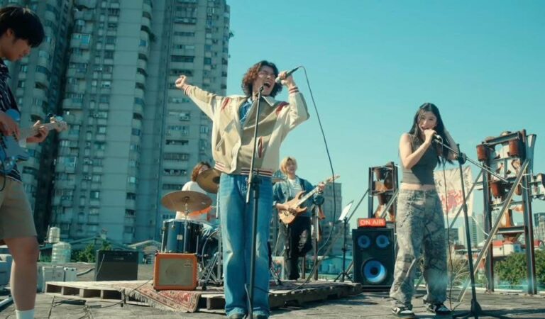 帕拉斯 PALLAS 被欽點出演五月天 周杰倫 F3 三強聯手神級 MV 飾演少年五月天