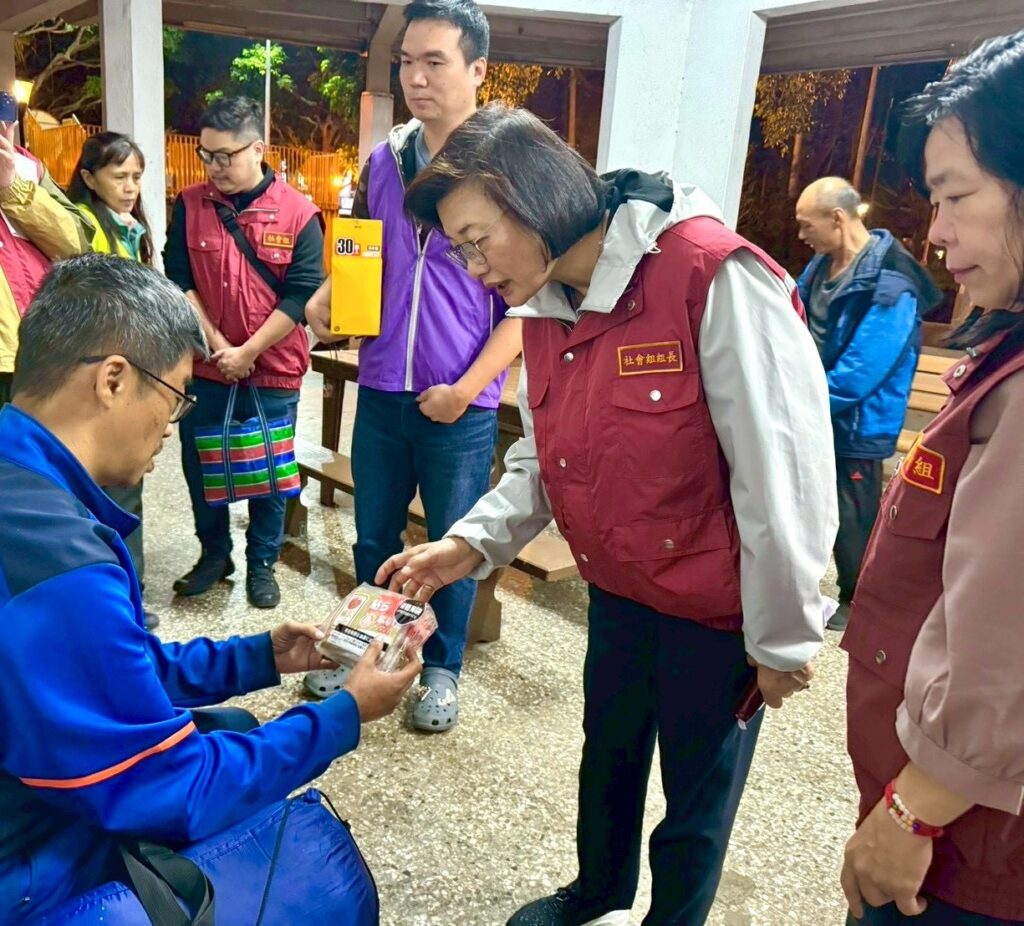 因應溫差與低溫 新北提前啟動街友與獨老關懷 因應溫差與低溫 新北提前啟動街友與獨老關懷