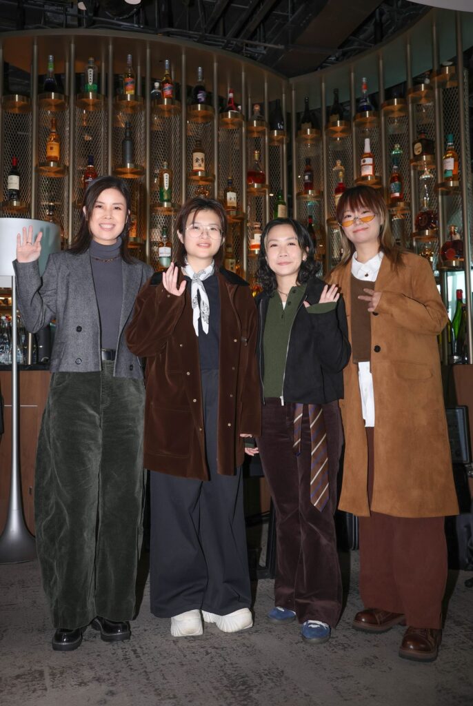 香港獨立樂團雞蛋蒸肉餅攜新作回歸台灣樂壇 連 E 神都甘願冒雨力挺的好聲音 香港獨立樂團雞蛋蒸肉餅攜新作回歸台灣樂壇 連 E 神都甘願冒雨力挺的好聲音