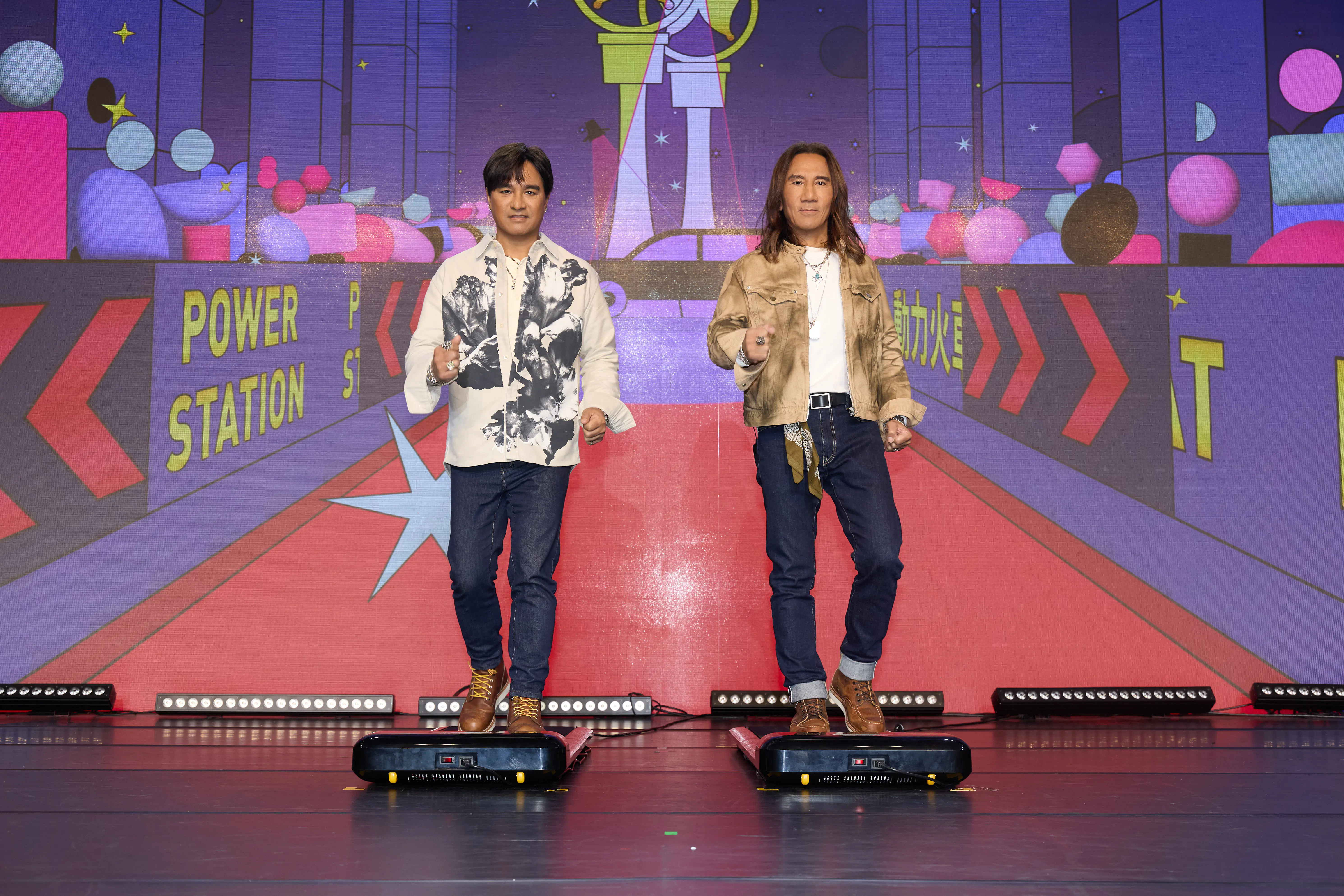 動力火車一路向前比忠孝東路走九遍還遠 為連唱三場小巨蛋體力挑戰 動力火車一路向前比忠孝東路走九遍還遠 為連唱三場小巨蛋體力挑戰