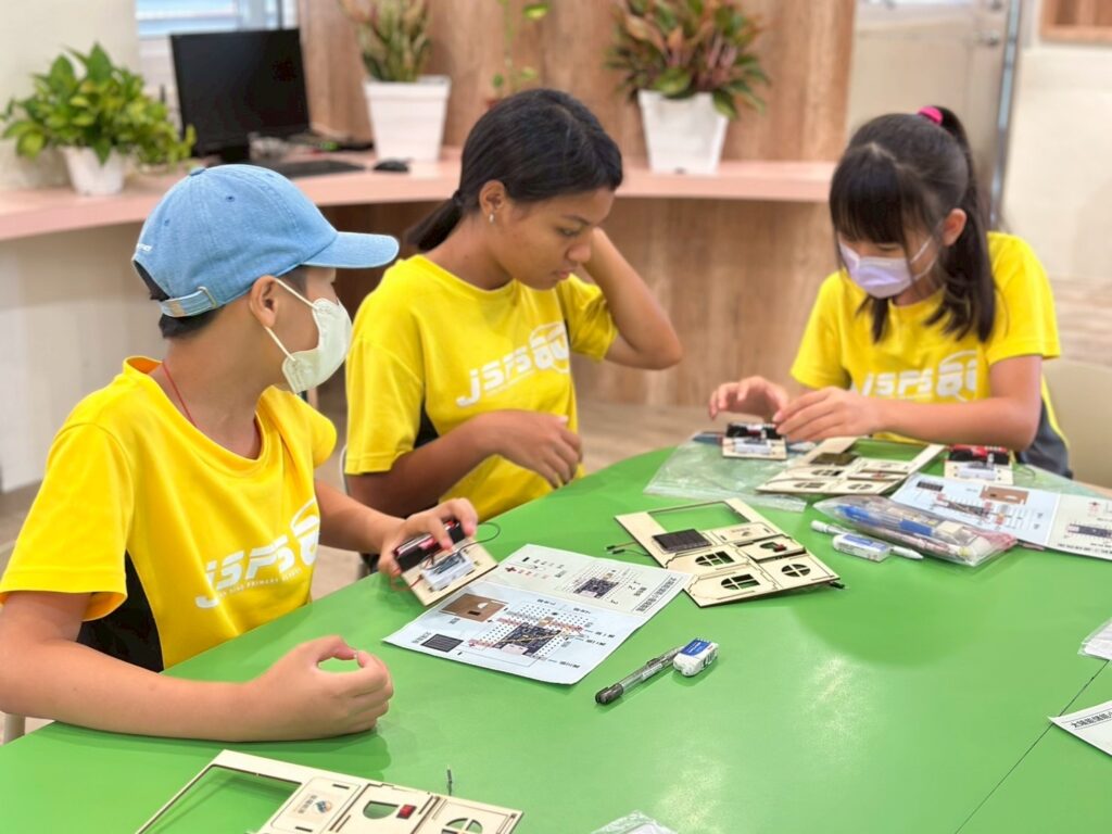 星耀推行永續社區 百場公益行動串起偏鄉最美風景 星耀年度開辦103場公益行動,成功陪伴300為偏鄉學童發展學習志向。(星耀能源提供)