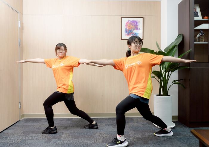 氣功、瑜珈能護腦! 身心運動有助預防失智 16 《圖說》主治醫師李蒔青說明透過身心運動可提升BDNF、降低慢性發炎。〈土城醫院提供〉