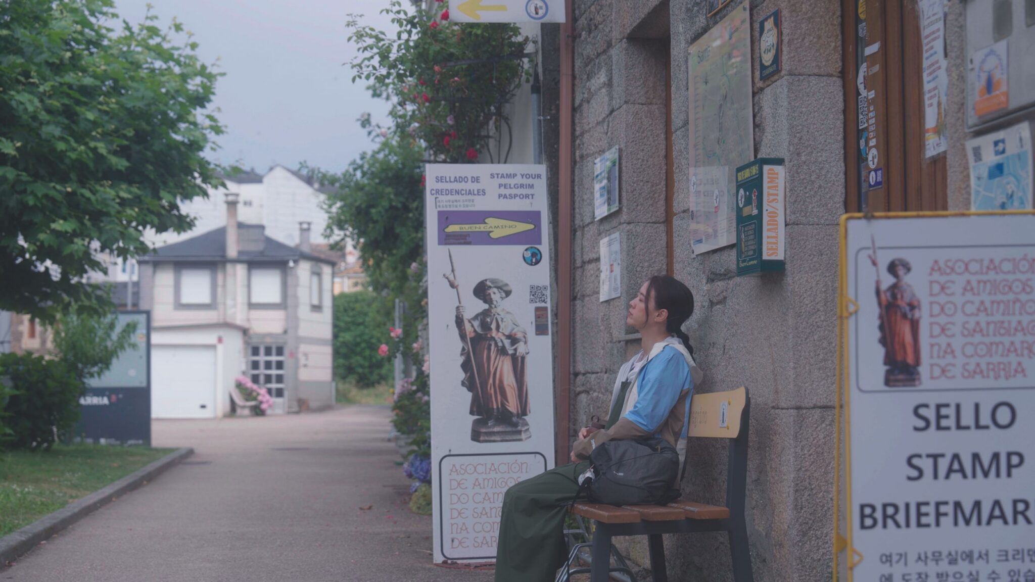 曾寶儀挑戰走西班牙朝聖之路悟透人生 教堂內淚崩 首吐演藝疲憊感 曾寶儀挑戰走西班牙朝聖之路悟透人生 教堂內淚崩 首吐演藝疲憊感