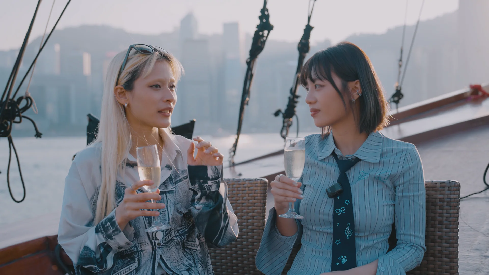 新生代主持人木木 遠征香港音樂節Clockenflap 擔任 JUD 陳泳希一日經紀人探班師兄林宥嘉 新生代主持人木木 遠征香港音樂節Clockenflap 擔任 JUD 陳泳希一日經紀人探班師兄林宥嘉