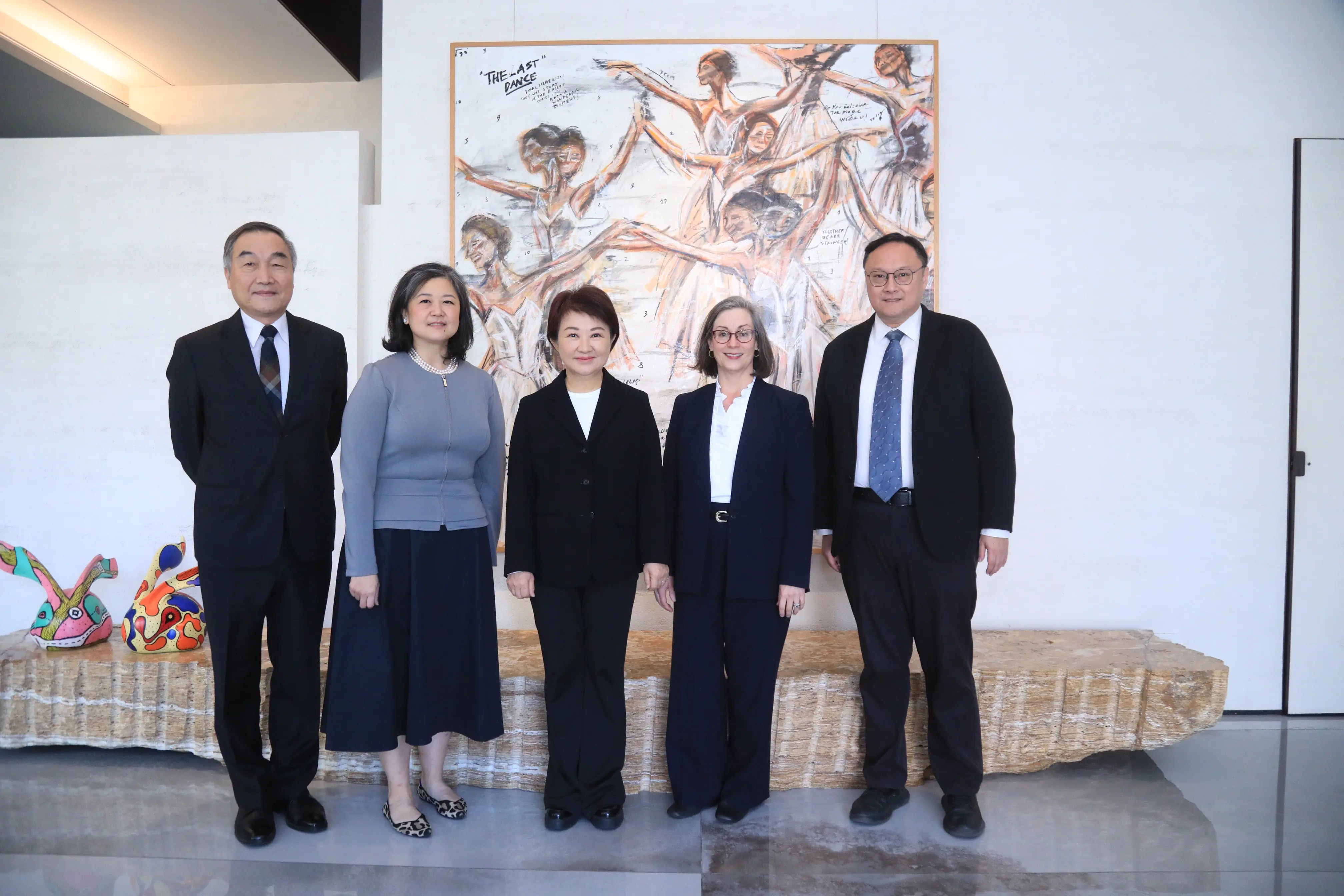 美國在台協會華盛頓總部執行理事藍鶯蒞臨台中 盧市長以美食會友 盼持續深化與美國友好合作 美國在台協會華盛頓總部執行理事藍鶯蒞臨台中 盧市長以美食會友 盼持續深化與美國友好合作