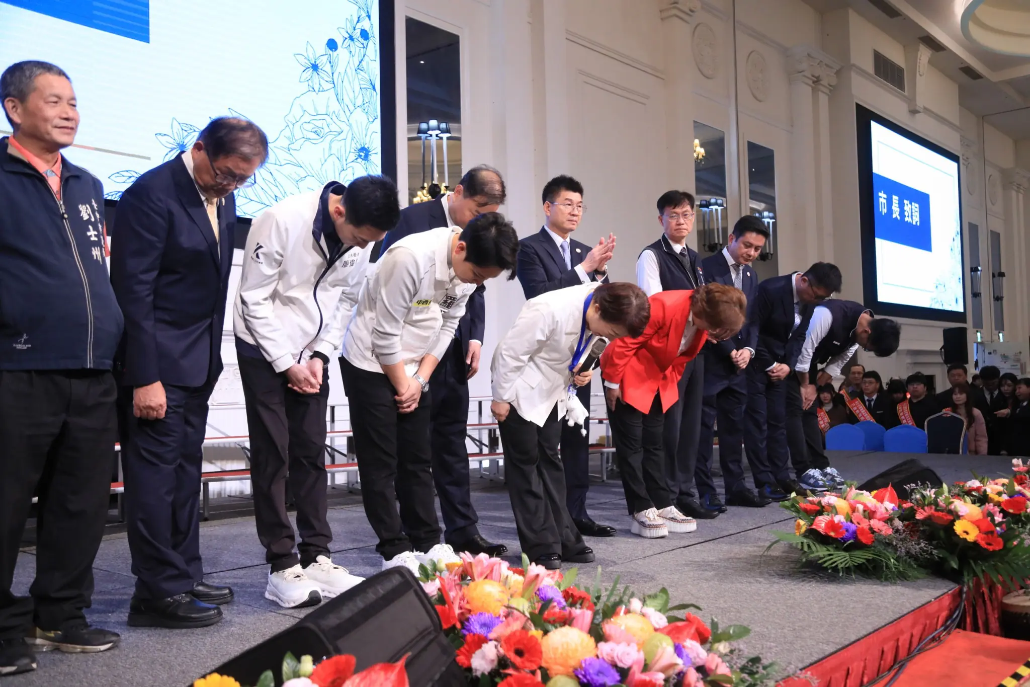 中市表揚補習班優良教師 盧市長感謝補教貢獻 中市表揚補習班優良教師 盧市長感謝補教貢獻