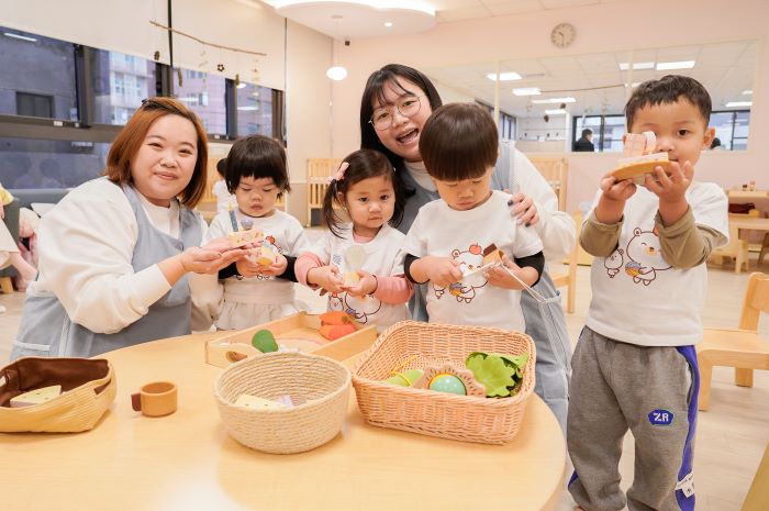 新北公托突破130家 泰山中山、板橋柏翠同步啟用 46 《圖說》泰山中山及板橋柏翠兩家公托啟用,共可收托100名0至2歲嬰幼兒。〈社會局提供〉