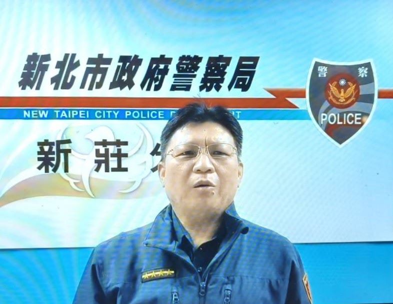 酒後脫序搗毀超商物品 新莊警逮5旬男送辦 31 《圖說》福營所副所長陳吉富說明郭姓男子酒後脫序處理情形。〈新莊分局提供〉