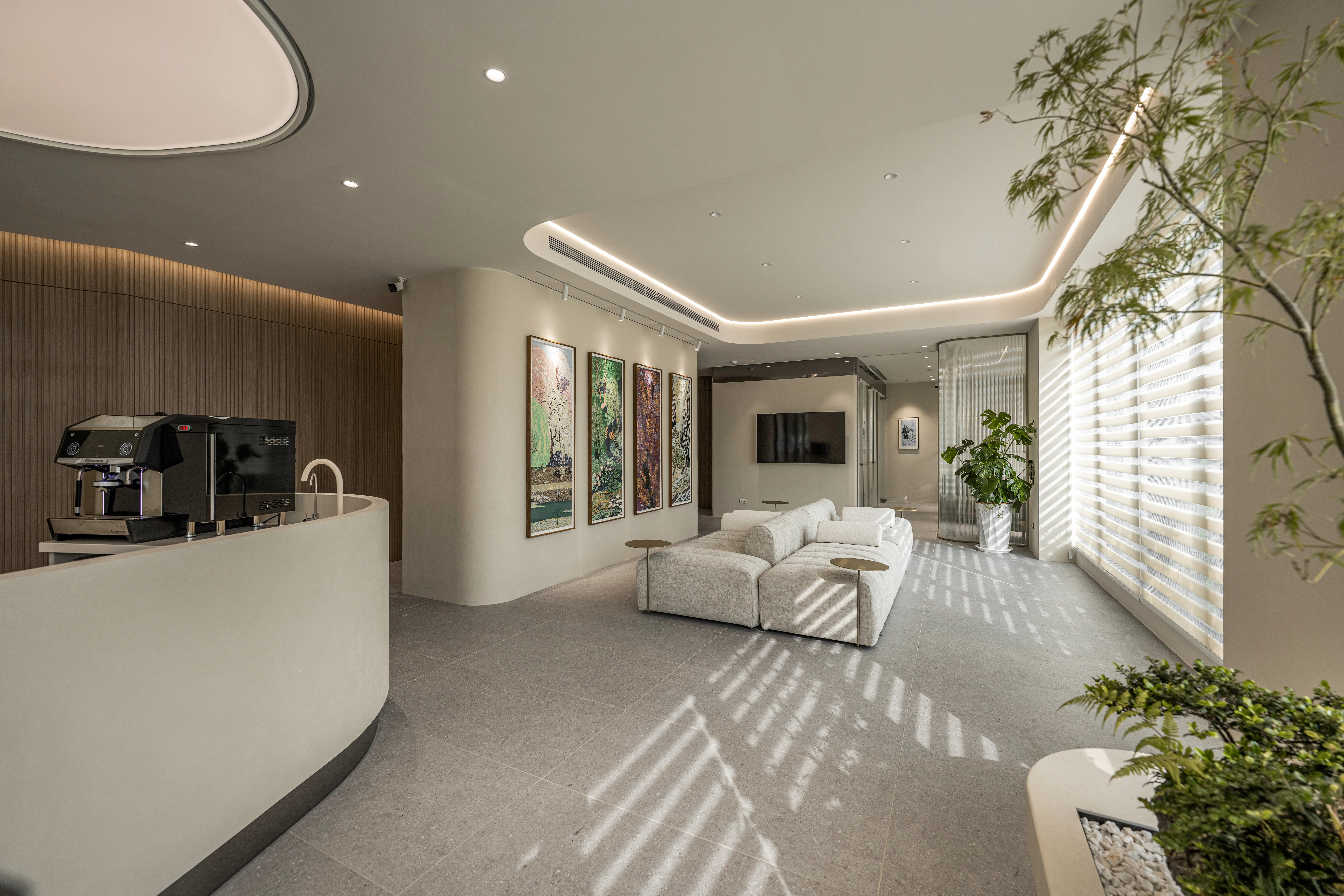 台南杰美學診所宣布人氣啦啦隊成員梓梓擔任年度品牌合作夥伴 台南杰美學診所宣布人氣啦啦隊成員梓梓擔任年度品牌合作夥伴