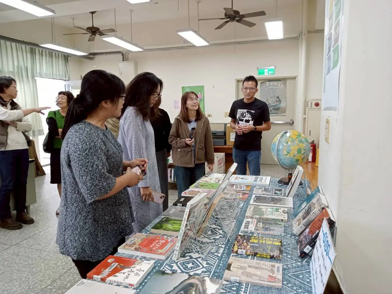 讓閱讀點亮學習心靈! 中市「閱讀教育輔導團」客製化深耕校園 打造優質閱讀環境 讓閱讀點亮學習心靈! 中市「閱讀教育輔導團」客製化深耕校園 打造優質閱讀環境