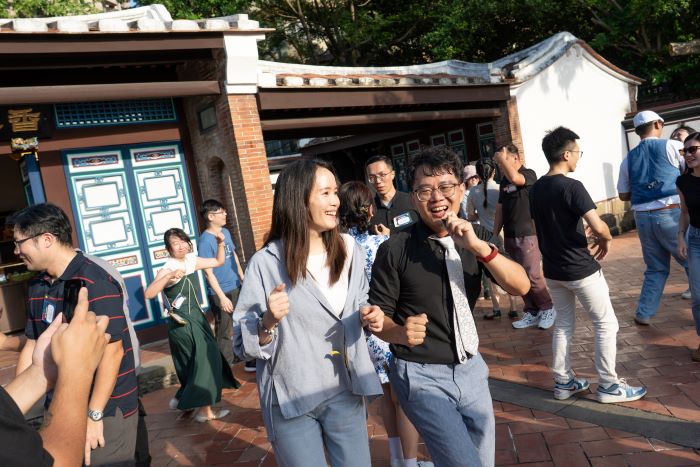 「府中戀舞宮」離線來電 情人節社交新體驗 11 《圖說》新北青年局邀請青年朋友一起來參加「2026樂府中-來電祭」,搭配音樂、交友、餐車及占卜市集,自在輕鬆的認識新朋友。〈青年局提供〉