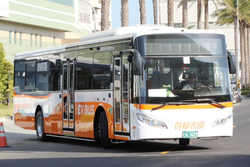華德動能再獲大都會客運採購39輛新世代電動巴士 大電量、快速補電技術獲市場肯定 7 01%E8%8F%AF%E5%BE%B7%E5%8B%95%E8%83%BD%E5%86%8D%E7%8D%B2%E5%A4%A7%E9%83%BD%E6%9C%83%E5%AE%A2%E9%81%8B%E6%8E%A1%E8%B3%BC39%E8%BC%9B%E6%96%B0%E4%B8%96%E4%BB%A3%E9%9B%BB%E5%8B%95%E5%B7%B4%E5%A3%AB 1
