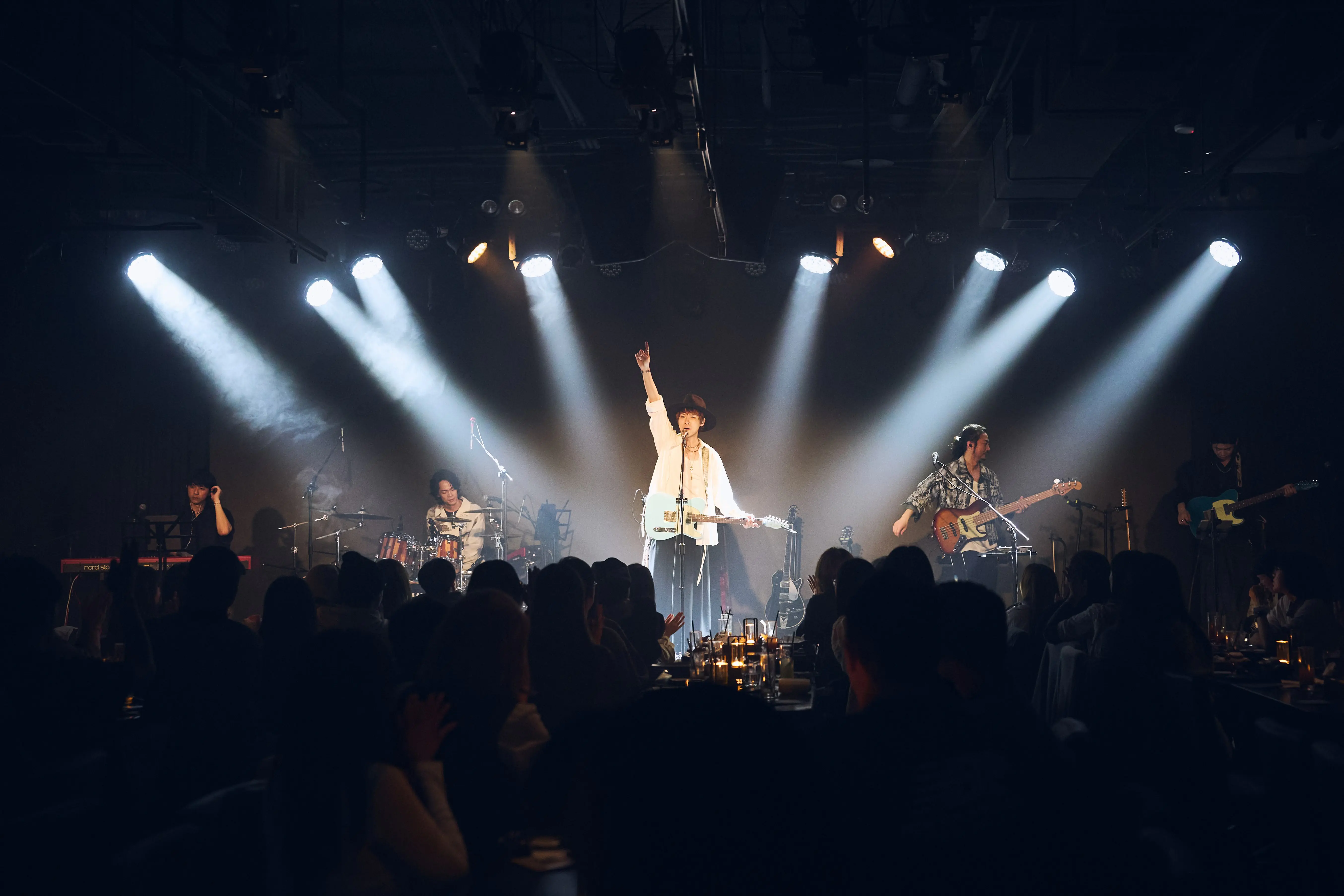 生命樹寵粉無極限 破例開放拍攝 主唱小王子抱病演出 生命樹寵粉無極限 破例開放拍攝 主唱小王子抱病演出