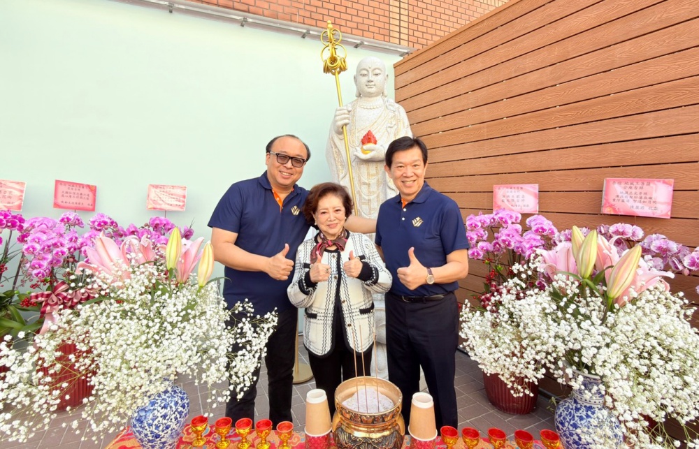 原石地藏王菩薩安座民生社區 熹萬集團攜手影后陳淑芳祈福 4 02%E7%86%B9%E8%90%AC%E9%9B%86%E5%9C%98%E6%94%9C%E6%89%8B%E5%BD%B1%E5%90%8E%E9%99%B3%E6%B7%91%E8%8A%B3%E7%A5%88%E7%A6%8F