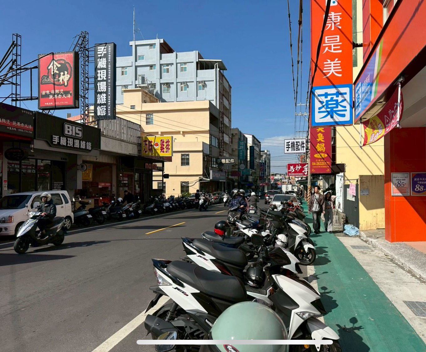 有限路寬創造最大安全! 中市投入2,100萬元完成靜宜商圈人本環境改造 有限路寬創造最大安全! 中市投入2,100萬元完成靜宜商圈人本環境改造