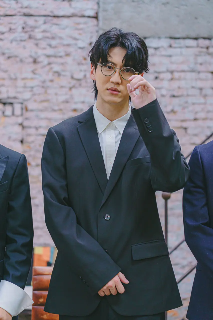 孫沁岳變身「腹黑華生」教壞小孩 社員陷道德兩難崩潰 孫沁岳變身「腹黑華生」教壞小孩 社員陷道德兩難崩潰