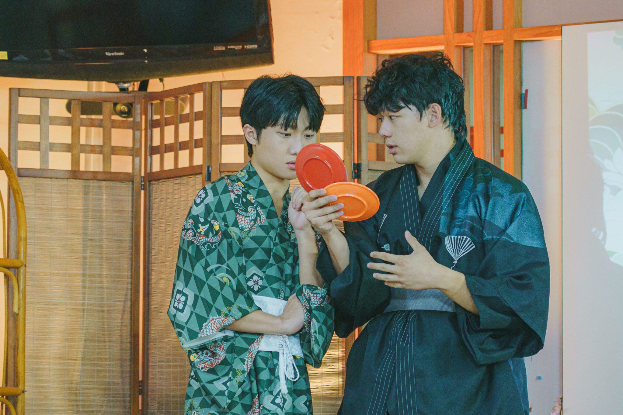 女廁血跡成謎揭青春祕密解謎 引導觀眾走進青春裡最難啟齒的角落