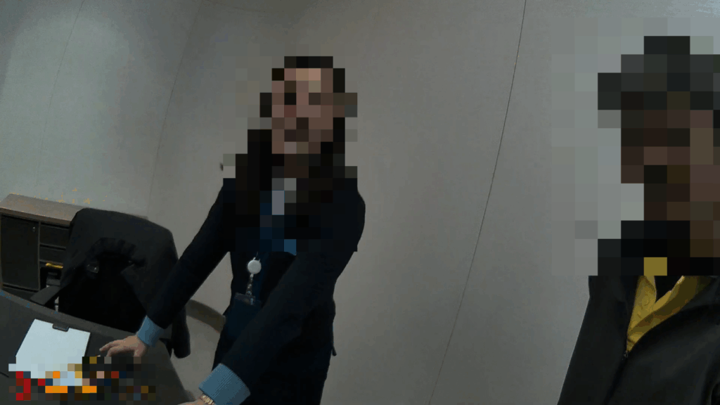 投資「高中同學」化妝品7,600美元　警一到場詐團秒掛電話