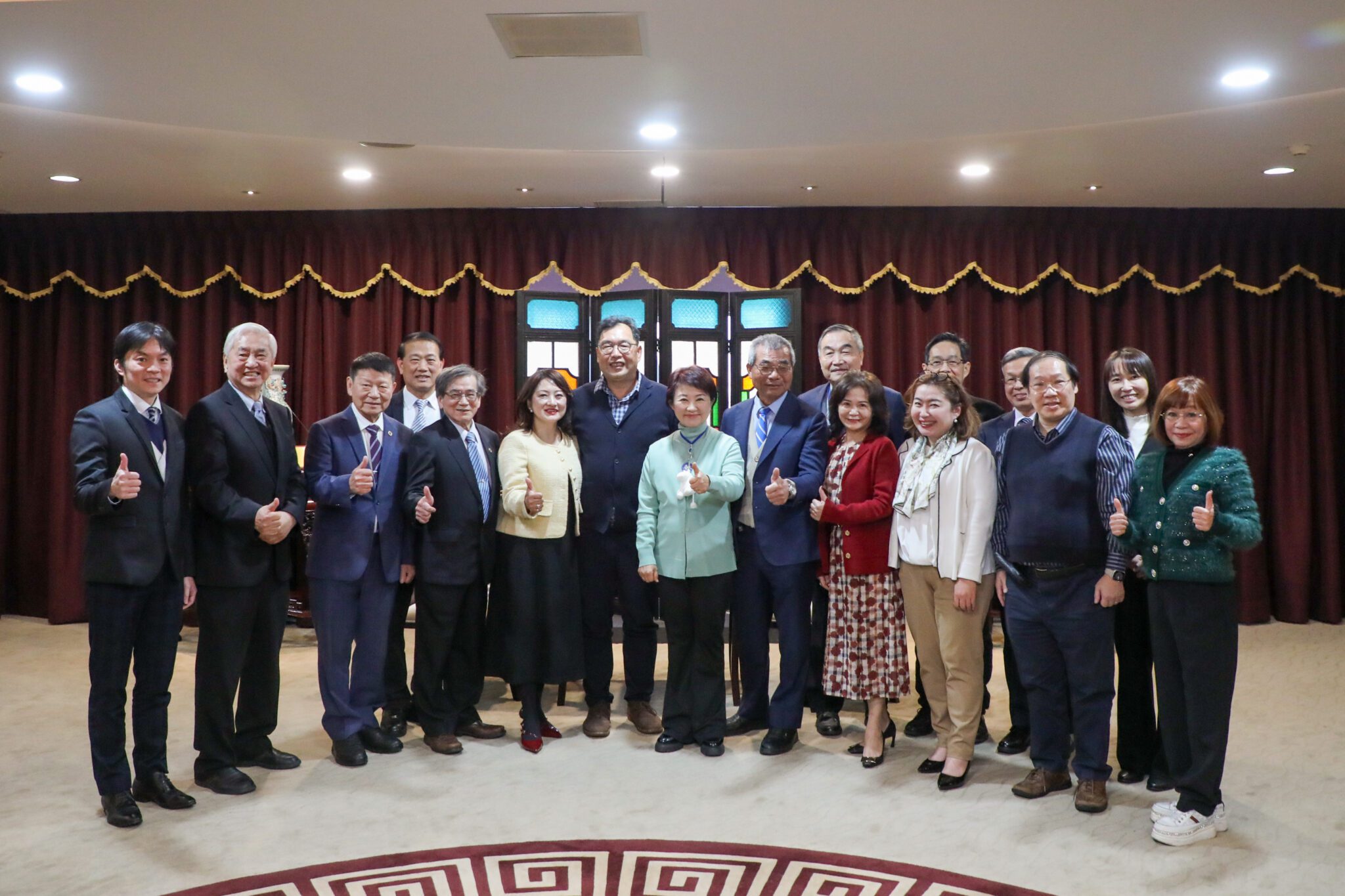 澳洲新南威爾斯國際「傑人會」拜會 盧市長歡迎僑界運用台中會展中心辦展、促進國際商機 澳洲新南威爾斯國際「傑人會」拜會 盧市長歡迎僑界運用台中會展中心辦展、促進國際商機