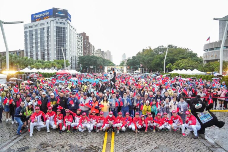 臺北元旦升旗路跑登場　蔣萬安：城市前進像馬拉松