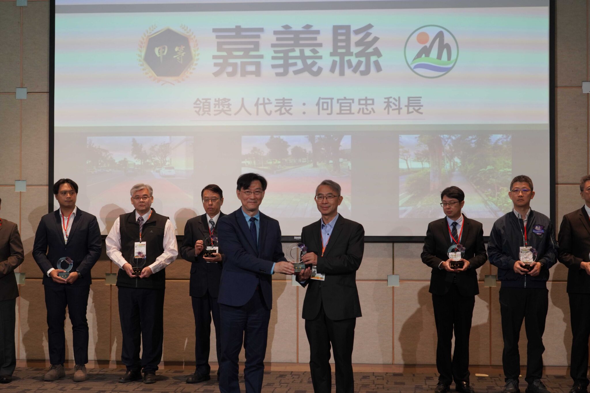 嘉義縣打造友善行人科技城 獲市區道路養護暨人行環境考評甲等肯定 嘉義縣打造友善行人科技城 獲市區道路養護暨人行環境考評甲等肯定