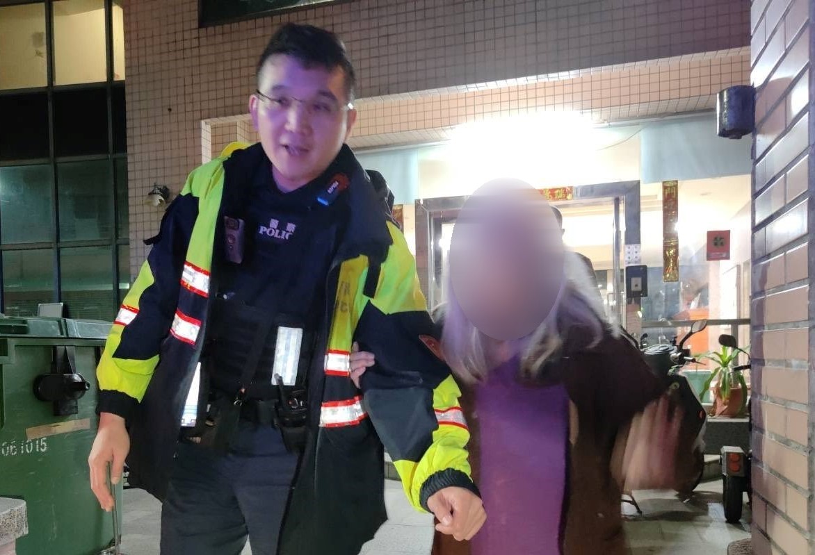 一句「冠夫姓」成關鍵 警成功尋回失智長者 一句「冠夫姓」成關鍵 警成功尋回失智長者