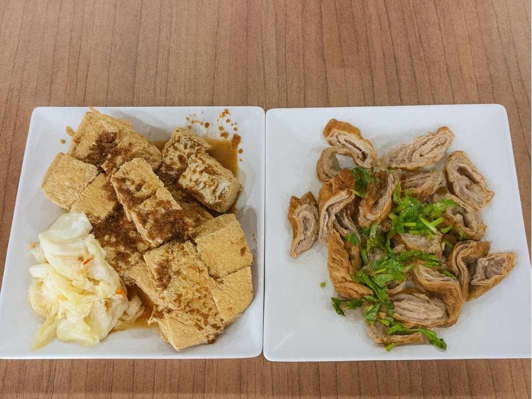 在地人才知道的花蓮市必吃美食:七十年經典臭豆腐帶你重返老花蓮 在地人才知道的花蓮市必吃美食:七十年經典臭豆腐帶你重返老花蓮