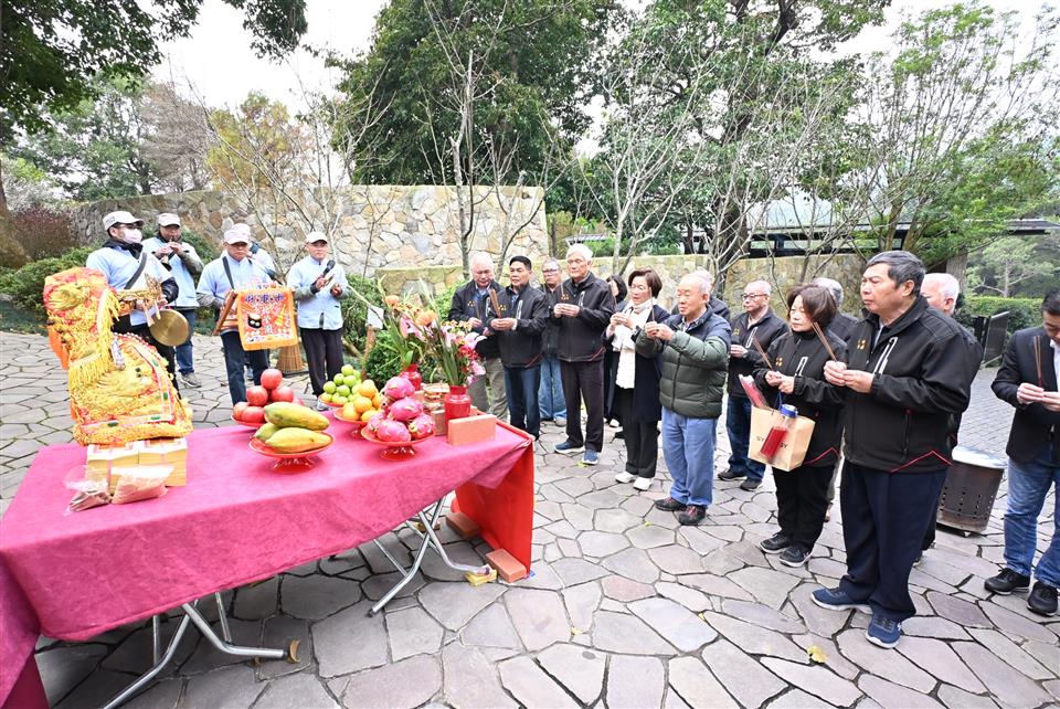 蔡其建董事長善心捐助伸港福安宮媽祖園區　赴苗栗迎回3尊神像邁向新里程碑