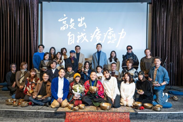 音樂人田定豐、朱衍舞新書登上暢銷榜  號召20多位群星金光閃閃同台挑戰金氏紀錄