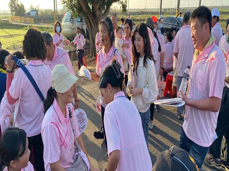 清新、活力無黨籍王詩媛參政!深耕在地產業、公益有力!好感度極佳! 清新、活力無黨籍王詩媛參政!深耕在地產業、公益有力!好感度極佳!