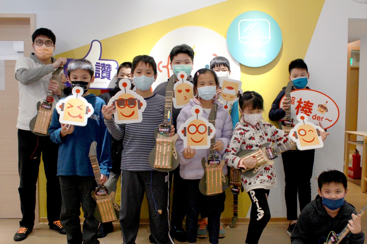 創辦人 Joseph 談 AI 時代的教育關鍵:為什麼程式語言成為孩子的「第四素養」 創辦人 Joseph 談 AI 時代的教育關鍵:為什麼程式語言成為孩子的「第四素養」