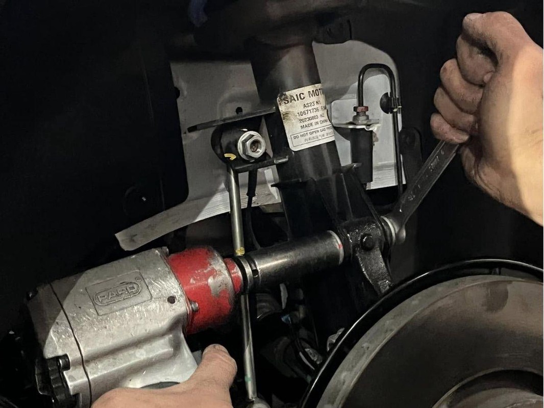 台南歸仁汽車維修推薦:25年職人專業保養 透明報價深獲信賴 台南歸仁汽車維修推薦:25年職人專業保養 透明報價深獲信賴